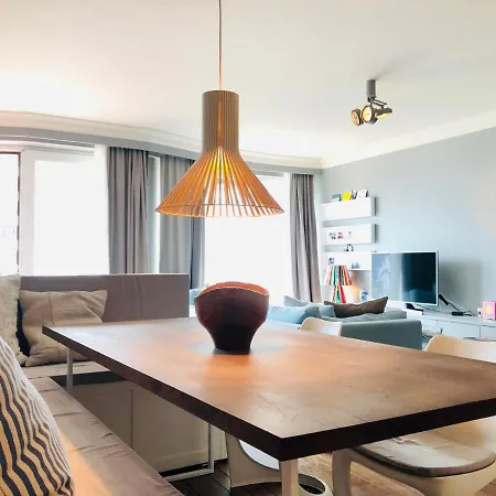 דירה Heerlijk Appartement, Zonnig Terras Met Zeezicht קנוקה-הייסט